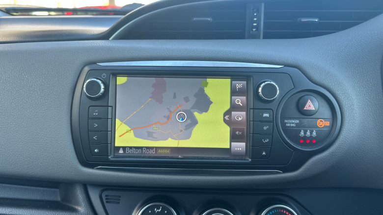 Toyota Yaris 1.33 VVT-i Icon 5dr Petrol Hatchback